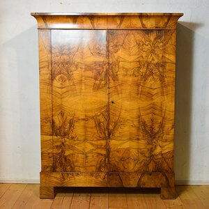 Biedermeierschrank  Rheinland Frontalansicht