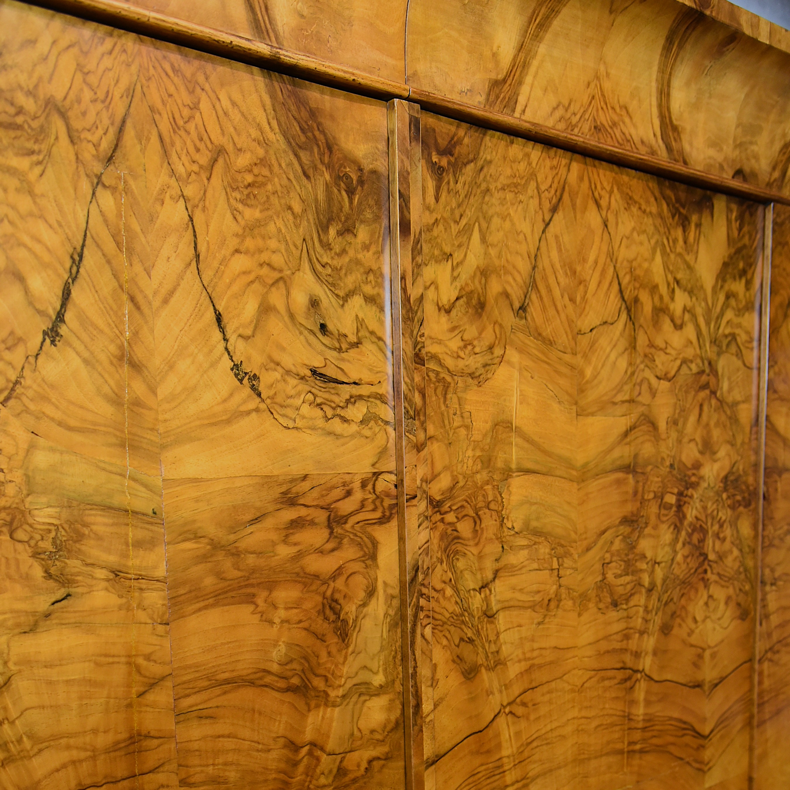 Biedermeierschrank Rheinland Detailaufnahme Front